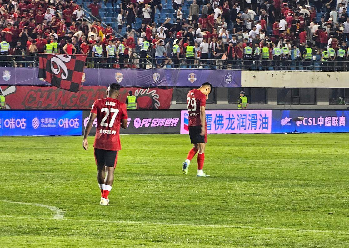 被迫后撤 被迫后撤