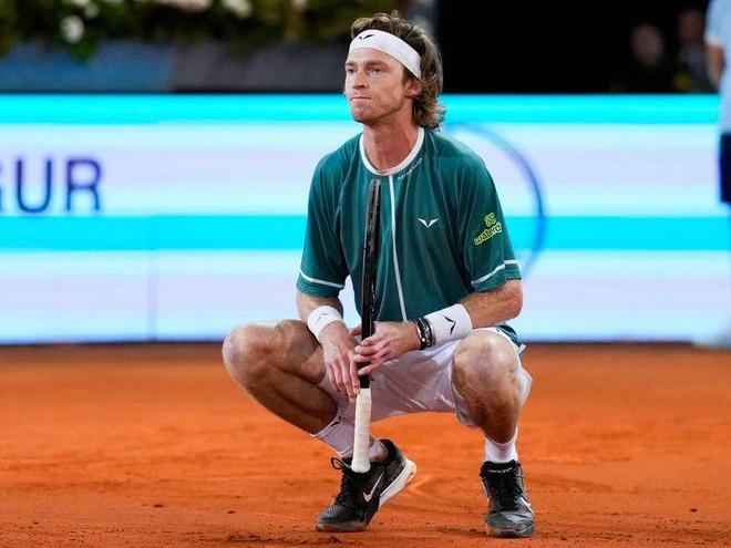 往往是一纸 往往是一纸